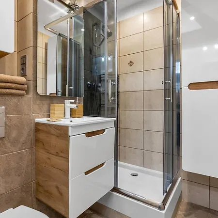 Central 2-Bedroom Apartment - Balcony, City View, Top Location - By Rentujemy Warszawa Zewnętrze zdjęcie