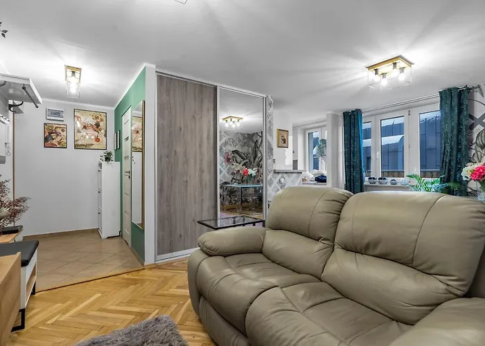 Central 2-Bedroom Apartment - Balcony, City View, Top Location - By Rentujemy
